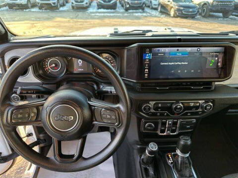 2024 Jeep Gladiator NightHawk