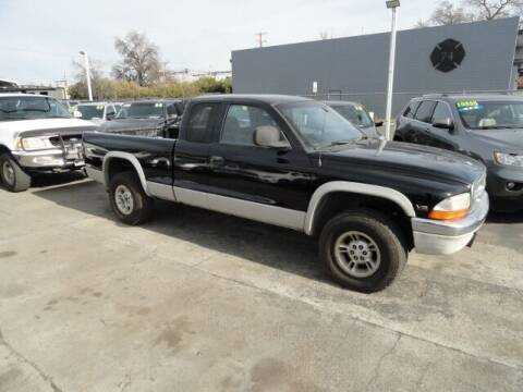 2000 Dodge Dakota for sale at Gridley Auto Wholesale in Gridley CA