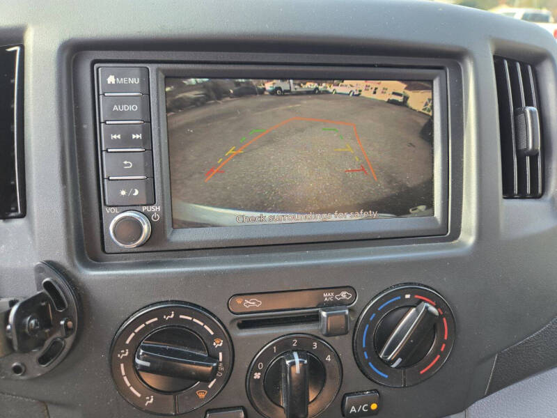 2020 Nissan NV200 SV