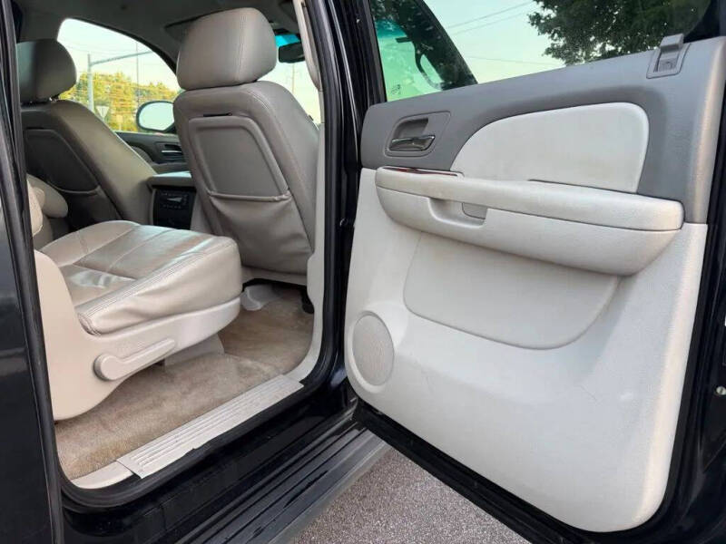 2011 GMC Yukon XL SLT