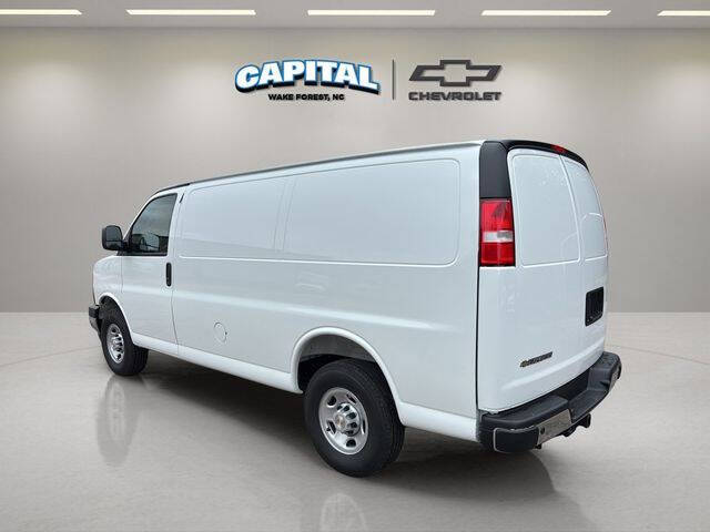 2025 Chevrolet Express 2500