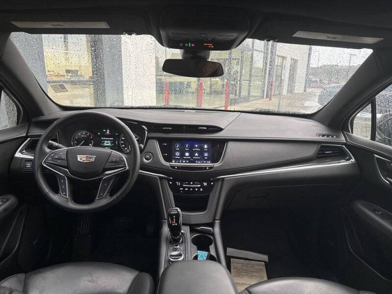 2022 Cadillac XT5 Premium Luxury