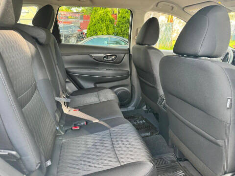 2018 Nissan Rogue SV