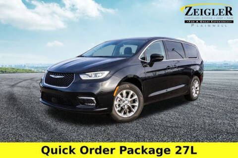 2023 Chrysler Pacifica for sale at Zeigler Ford of Plainwell- Jeff Bishop in Plainwell MI