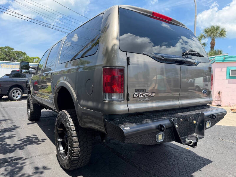 2004 Ford Excursion Limited