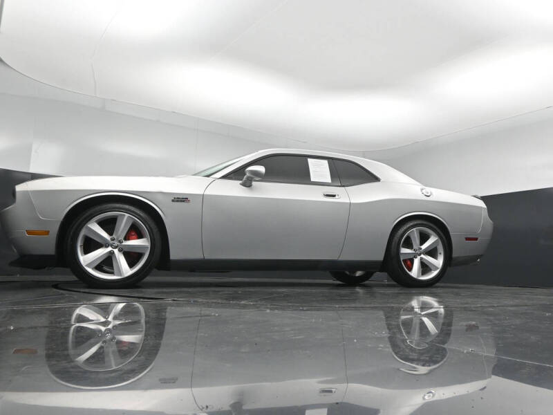 2009 Dodge Challenger SRT8