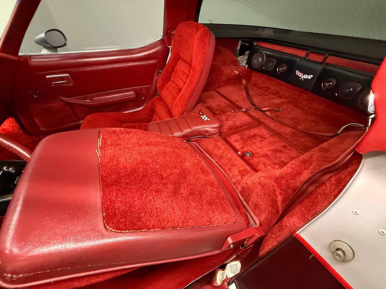 1982 Chevrolet Corvette 20