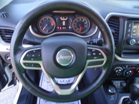 2017 Jeep Cherokee Sport