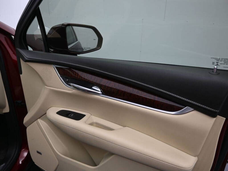 2018 Cadillac XT5 Premium Luxury