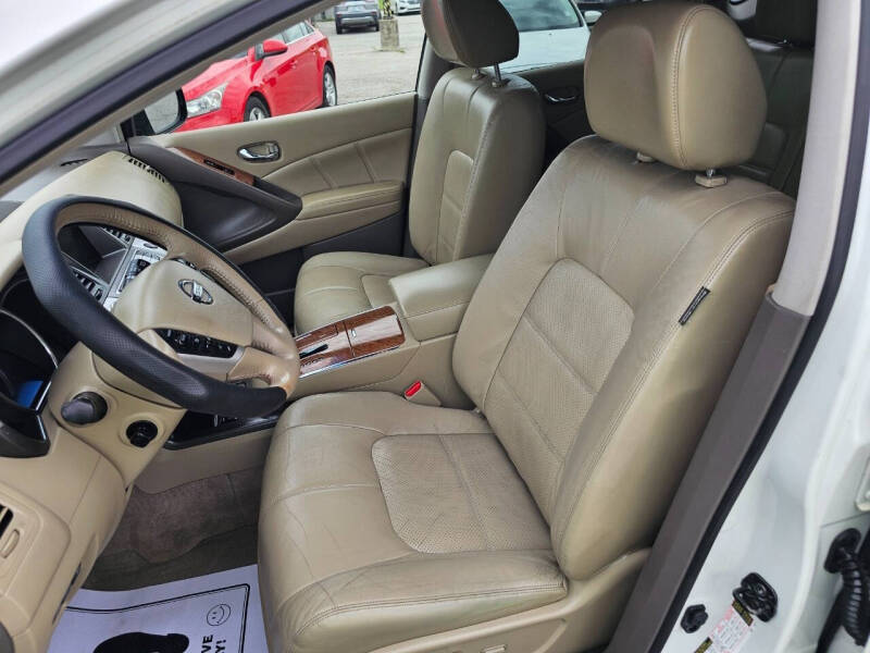2012 Nissan Murano LE