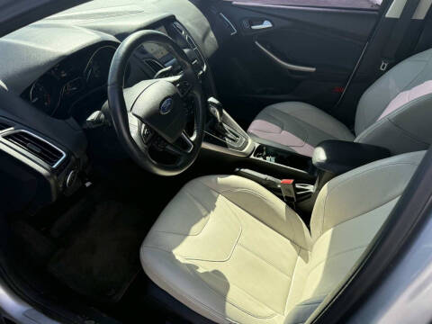 2017 Ford Focus Titanium