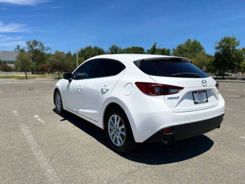 2014 Mazda MAZDA3 i Touring