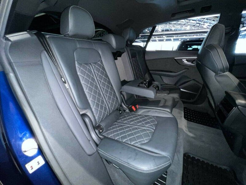 2022 Audi SQ8 4.0T quattro Prestige