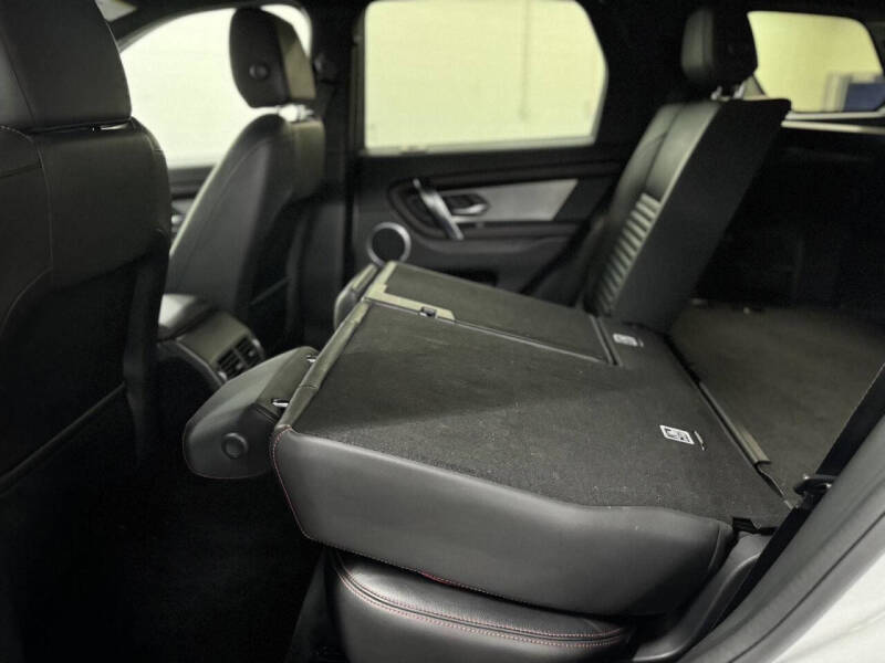 2022 Land Rover Discovery Sport P250 SE R-Dynamic