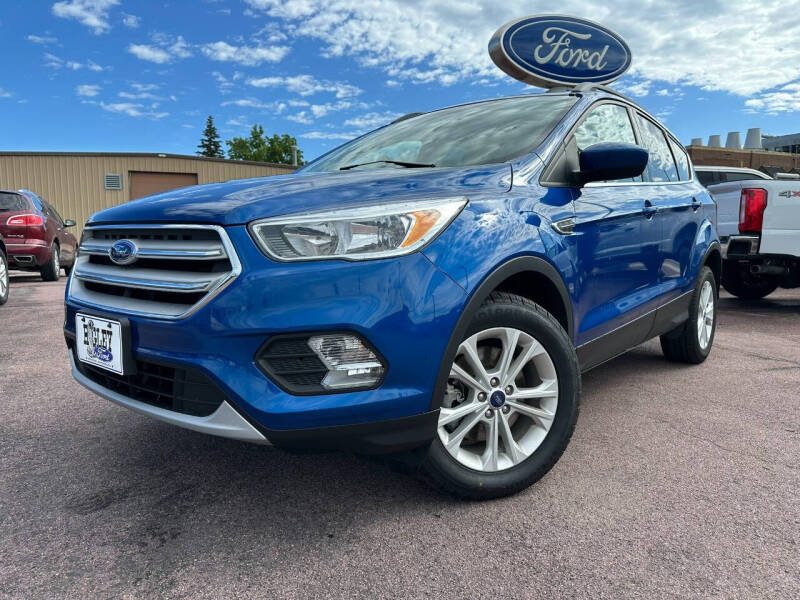 Used 2018 Ford Escape SE with VIN 1FMCU9GD1JUC60184 for sale in Windom, Minnesota