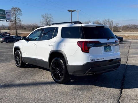 2023 GMC Acadia SLT