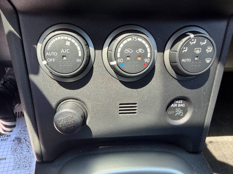2011 Nissan Rogue SV