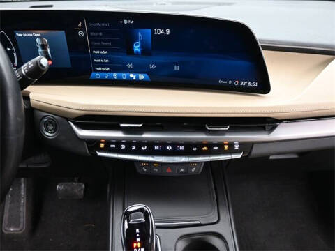 2024 Cadillac XT4 Luxury