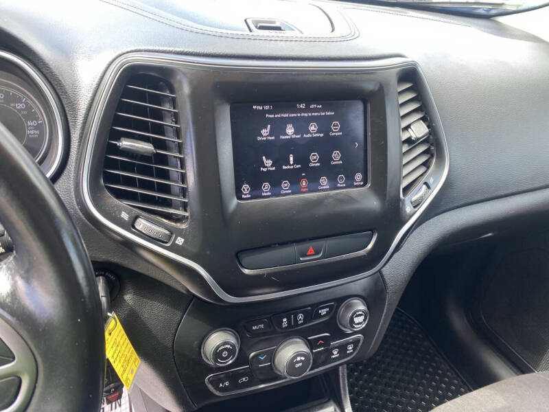 2019 Jeep Cherokee Latitude