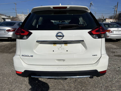 2018 Nissan Rogue S