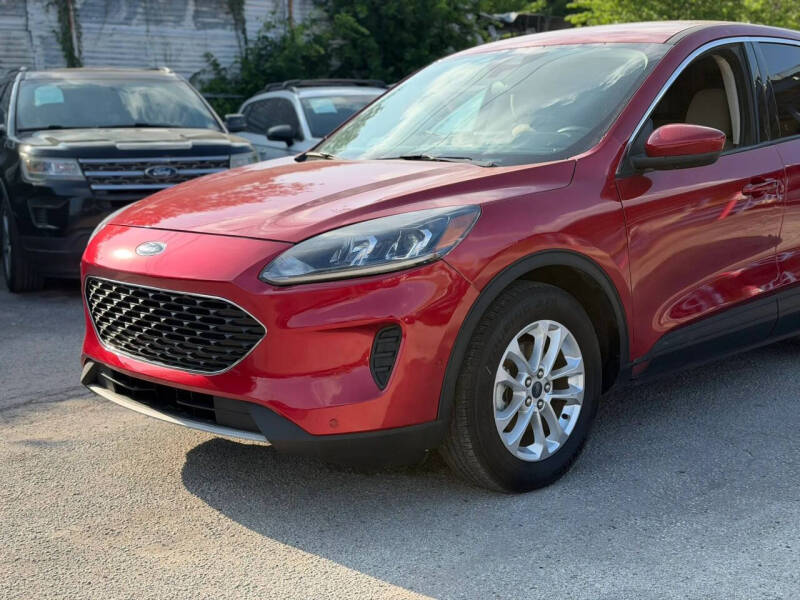 2020 Ford Escape SE