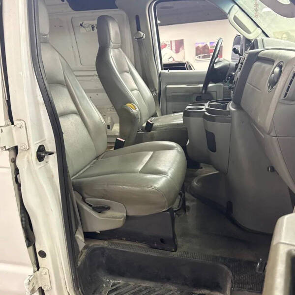 2009 Ford E-Series E-350 SD
