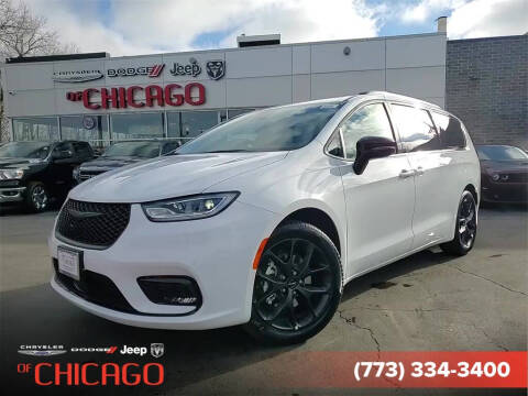 2024 Chrysler Pacifica for sale at Chrysler Dodge Jeep RAM of Chicago in Chicago IL