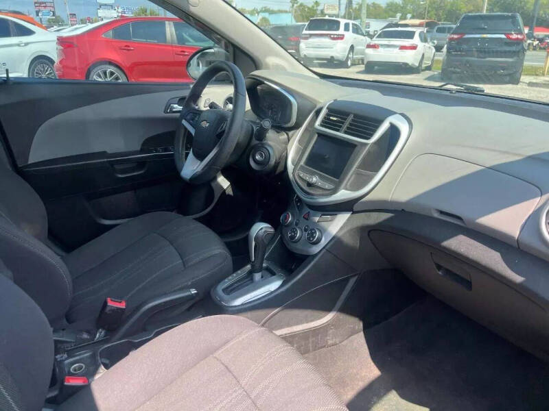 2020 Chevrolet Sonic LT