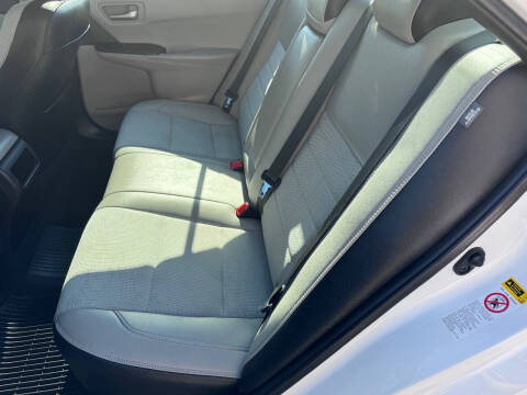 2016 Toyota Camry SE