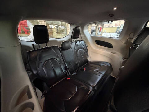 2017 Chrysler Pacifica Touring-L Plus