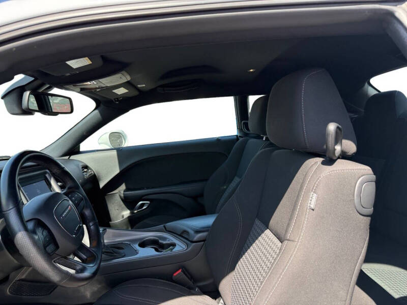 2023 Dodge Challenger SXT