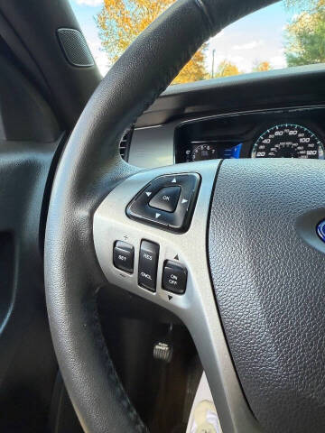 2013 Ford Taurus SEL