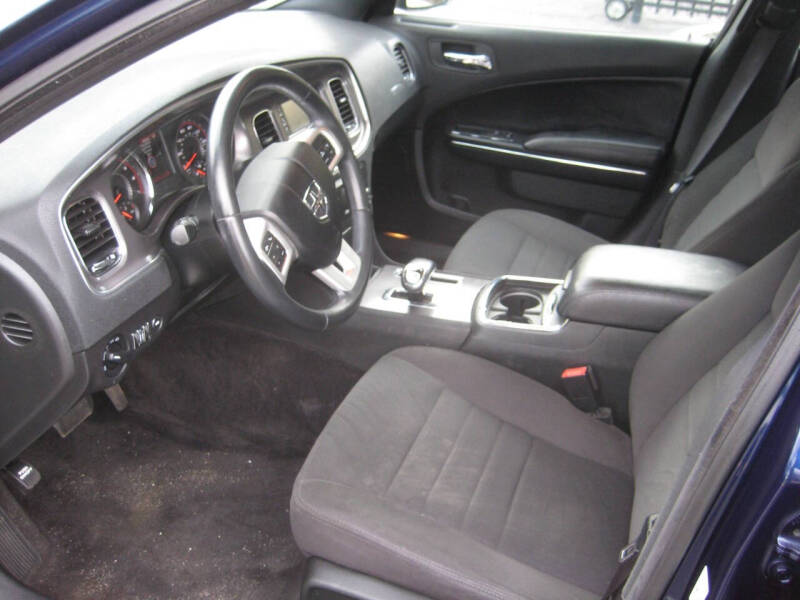 2013 Dodge Charger SE