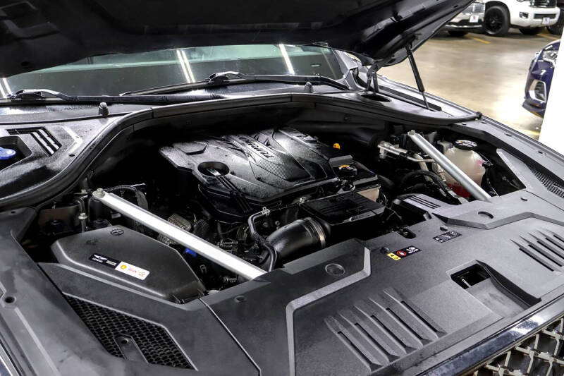 2022 Genesis GV70 2.5T Standard