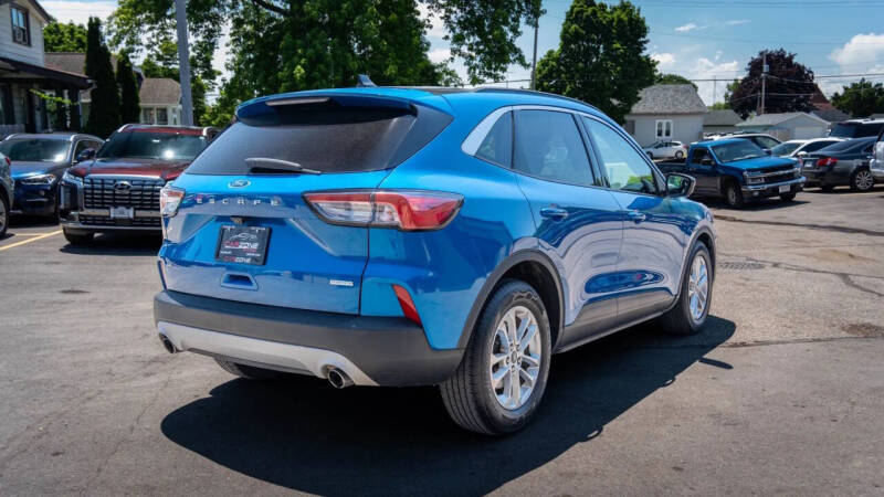 2020 Ford Escape SE