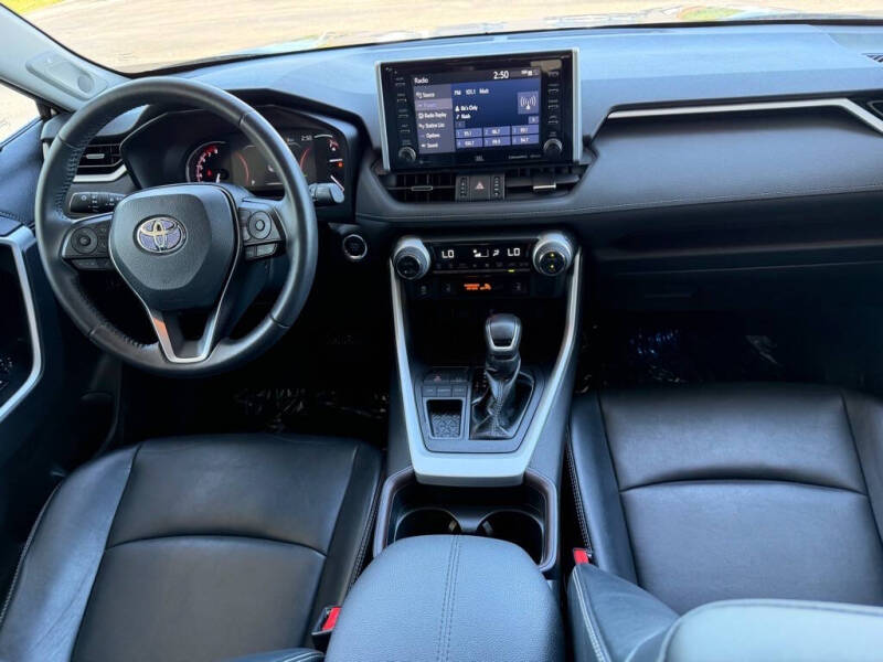 2020 Toyota RAV4 Limited