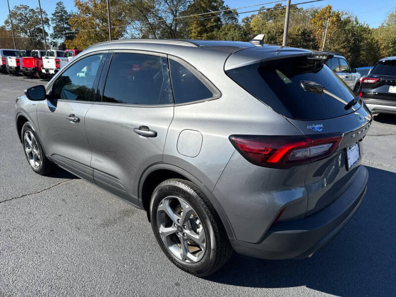 2025 Ford Escape ST-Line