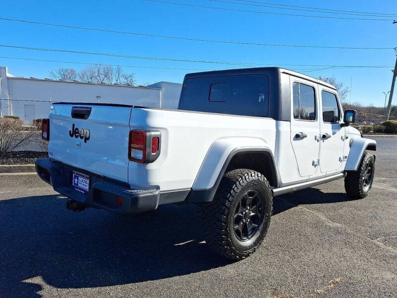 2022 Jeep Gladiator Willys