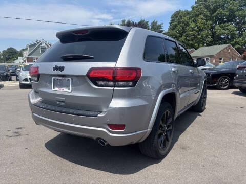 2018 Jeep Grand Cherokee Altitude