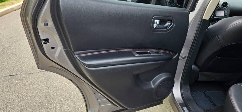 2011 Nissan Rogue SV - Photo 31