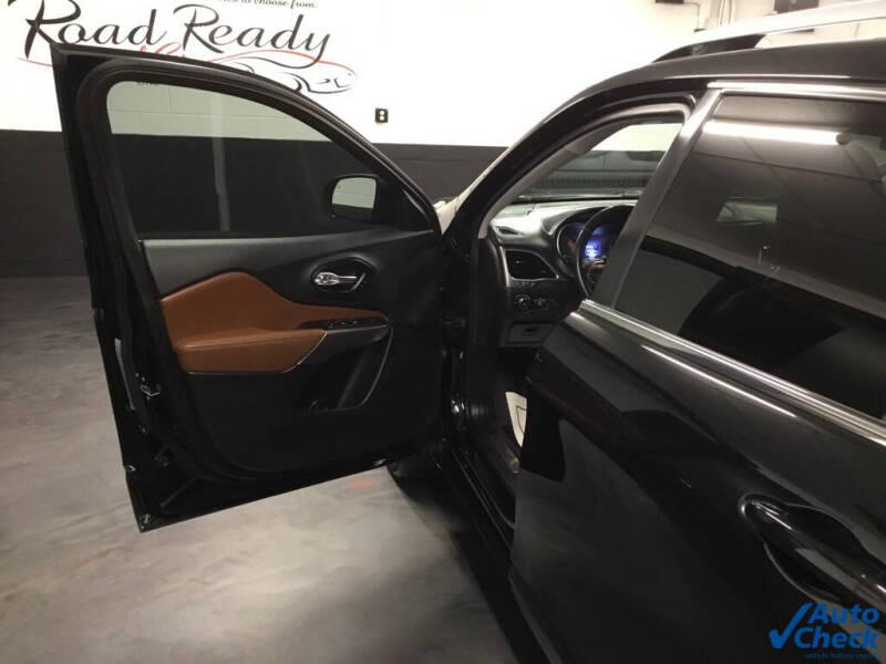 2019 Jeep Cherokee Overland