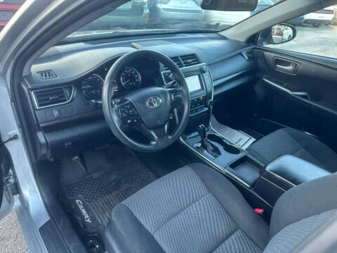 2017 Toyota Camry LE