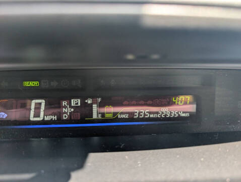 2012 Toyota Prius v Five