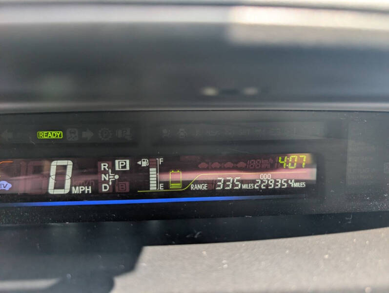 2012 Toyota Prius v Five