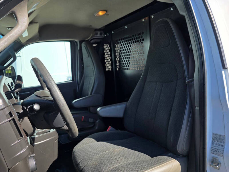 2021 Chevrolet Express 2500