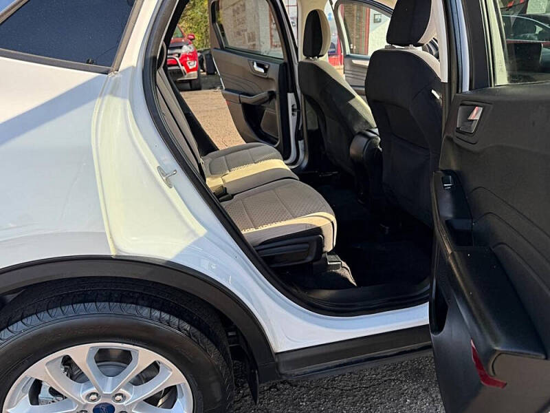 2021 Ford Escape SE