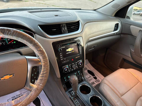 2017 Chevrolet Traverse LT