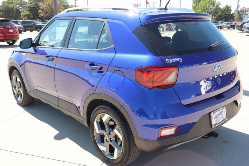 2024 Hyundai Venue SEL
