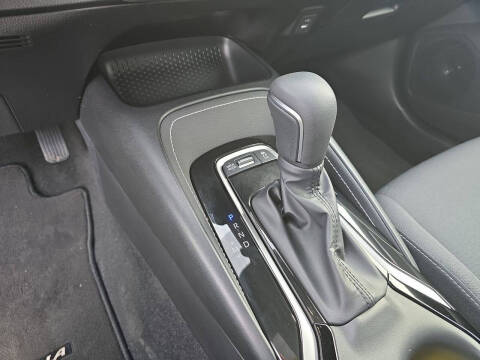 2025 Toyota Corolla Hatchback SE