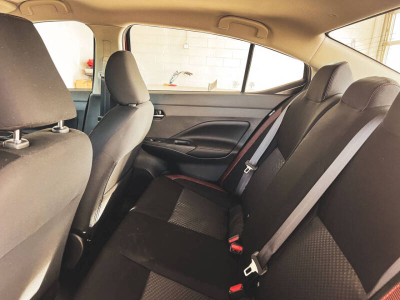 2025 Nissan Versa SR